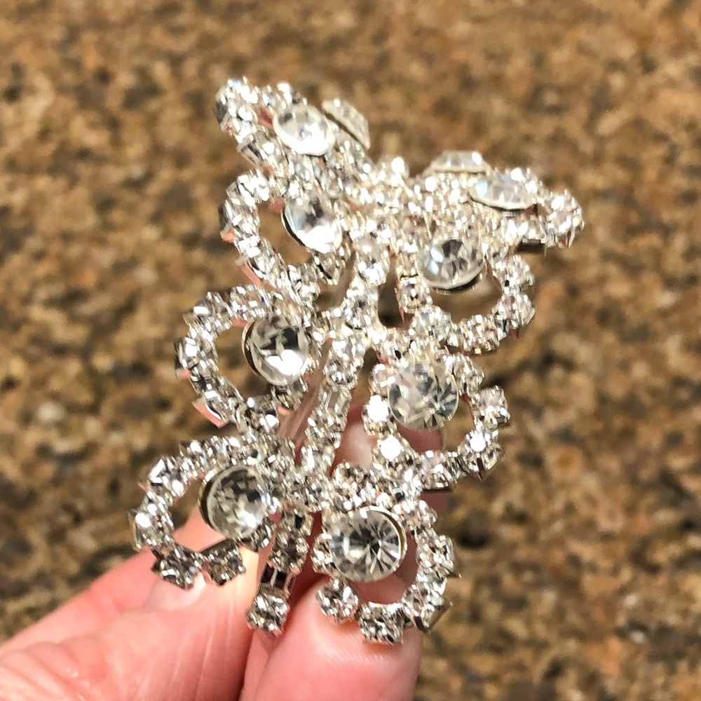 Small rhinestone tiara with comb - Picture 7 of 7